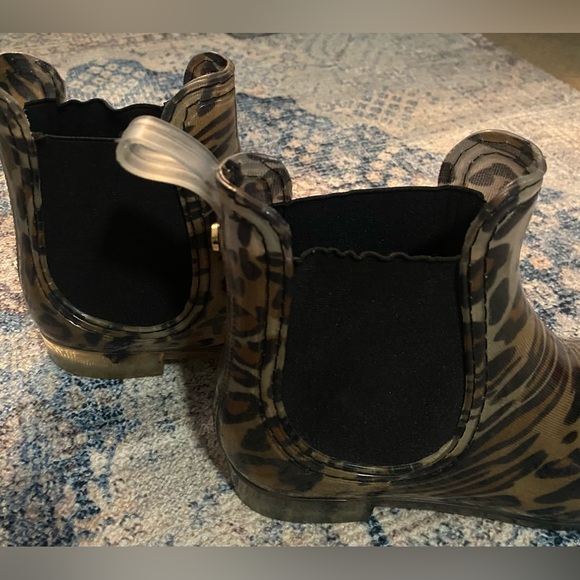 Cheetah rain boots - Picture 7 of 7